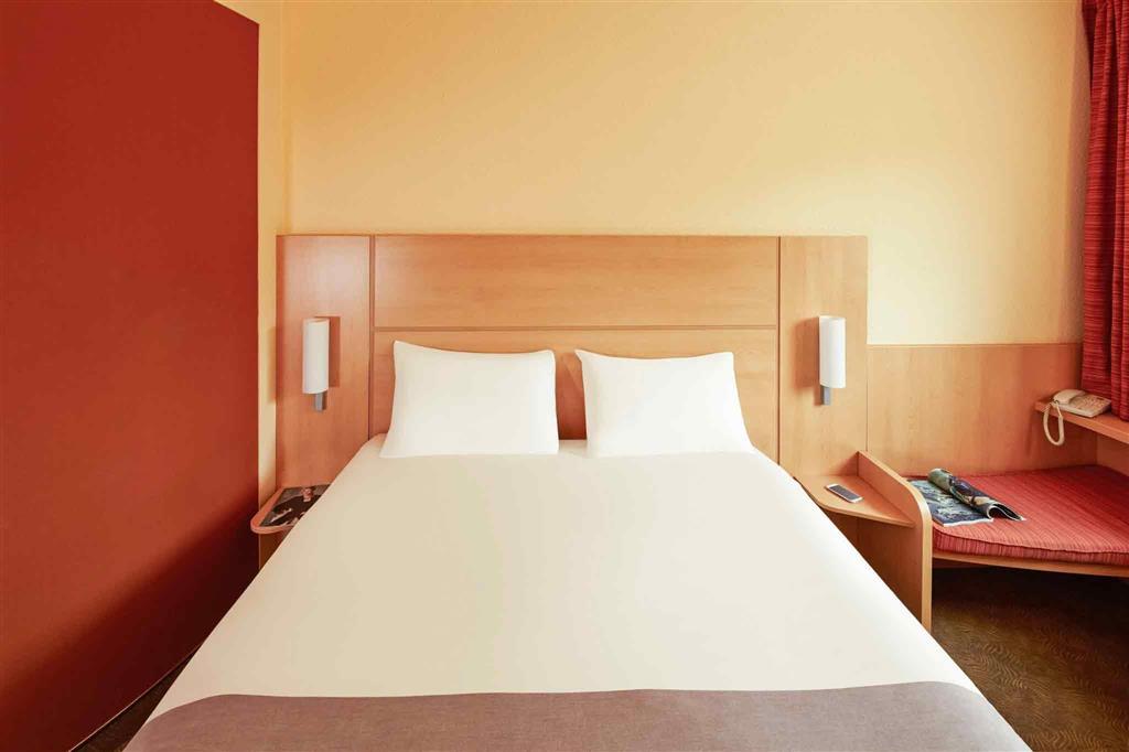 Ibis London Thurrock M25 Grays Екстер'єр фото