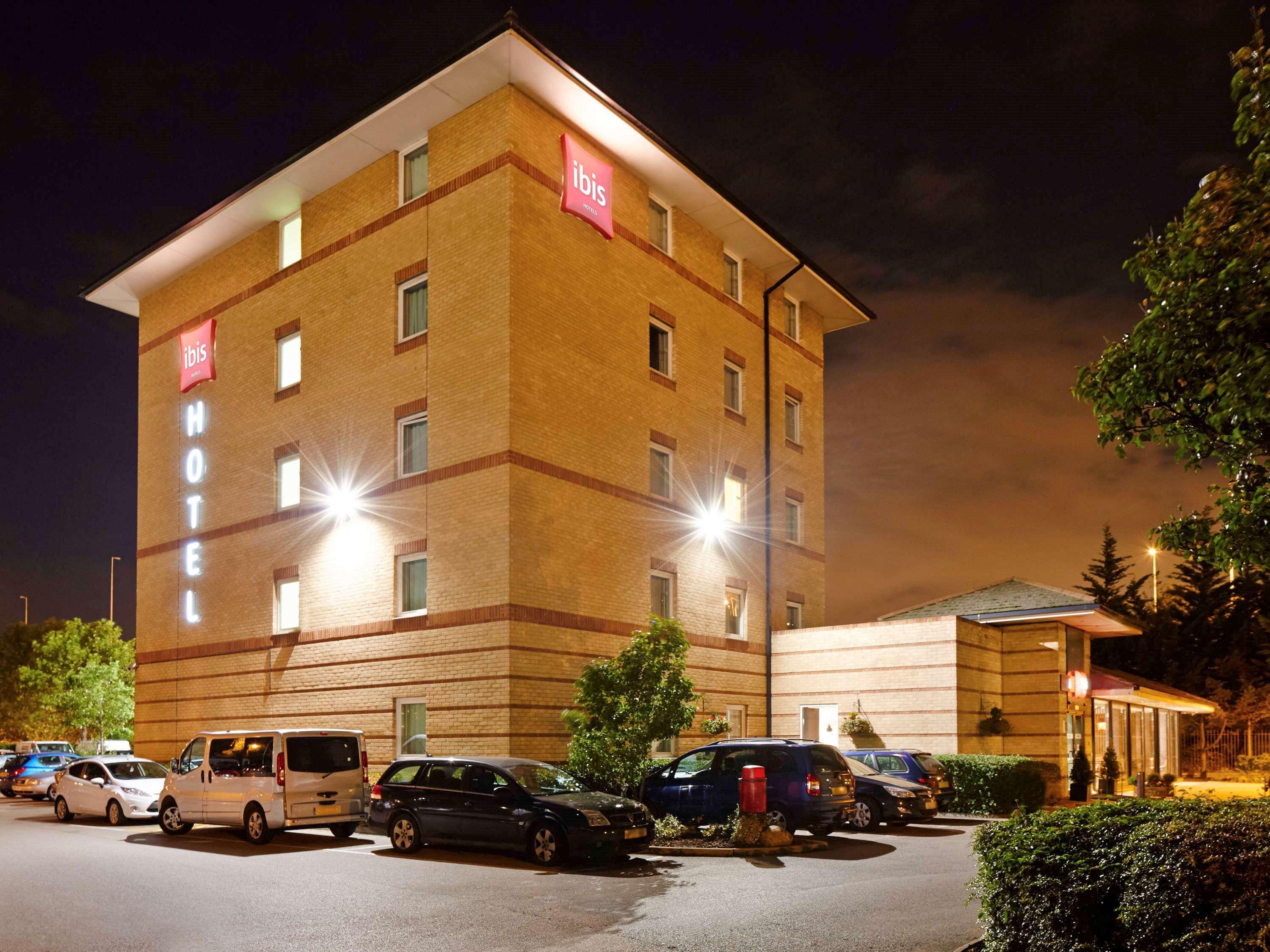 Ibis London Thurrock M25 Grays Екстер'єр фото