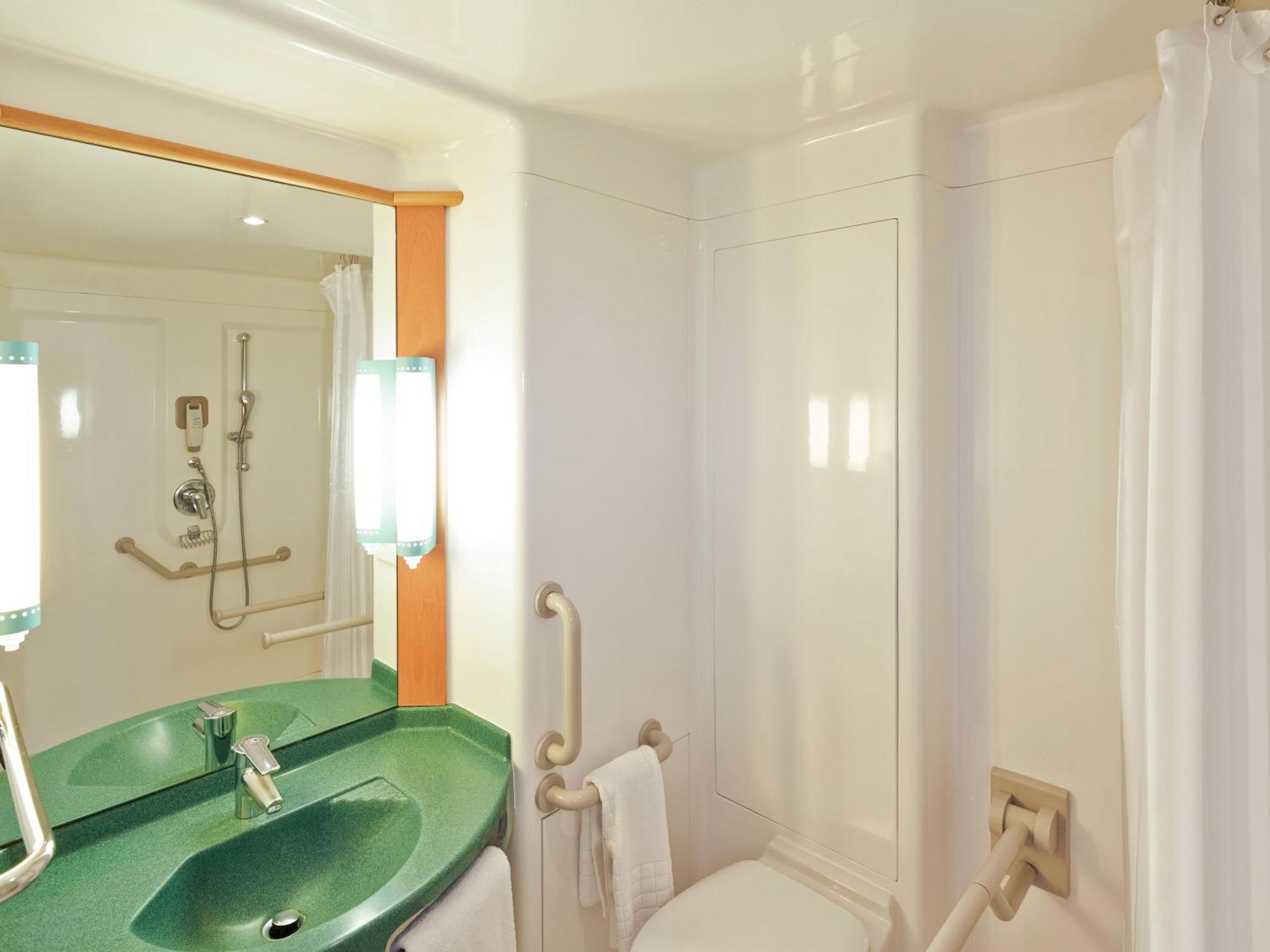 Ibis London Thurrock M25 Grays Екстер'єр фото